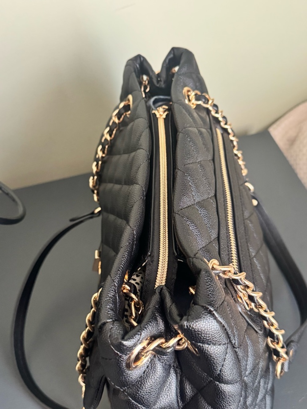 Ello Black diamond Quilted “Shirley”Shoulder Bag Vegan caviar texture Leather - Picture 8 of 16